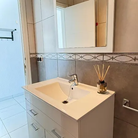 Ocean Dreamscape أذيخي