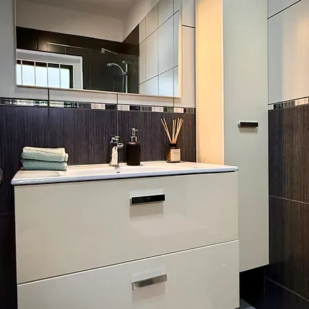 Ocean Dreamscape فيلة أذيخي