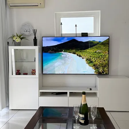 Ocean Dreamscape فيلة أذيخي